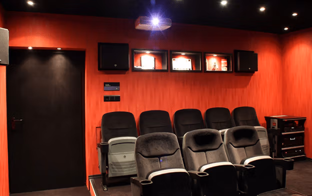 Read more about the article Basement Home Theaters: Tips for Audio and Visual Excellence