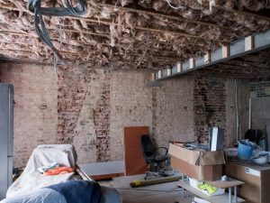 Read more about the article 5 Signs Your Basement Needs Renovation