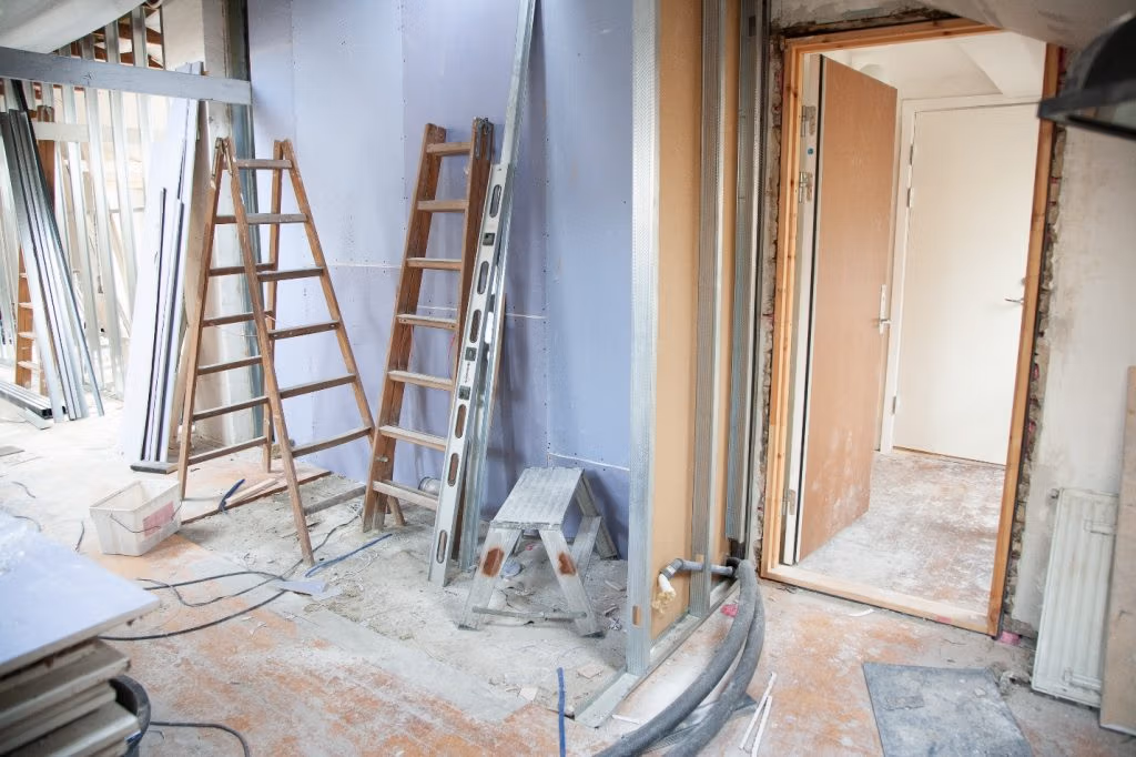 Read more about the article Basement Finishing Permits and Regulations: What You Need to Know
