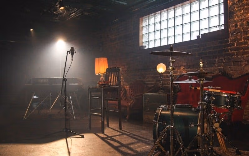 Read more about the article The Psychology of Basement Finishing: Enhancing Well-Being